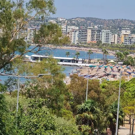 Blue Bay Beach Front Uji Ftohte Apartment Vlore